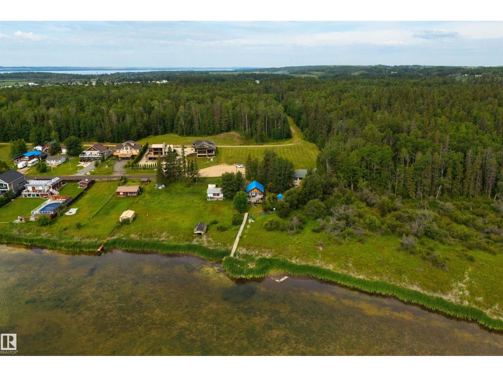 113 BAYVIEW DR - 43
