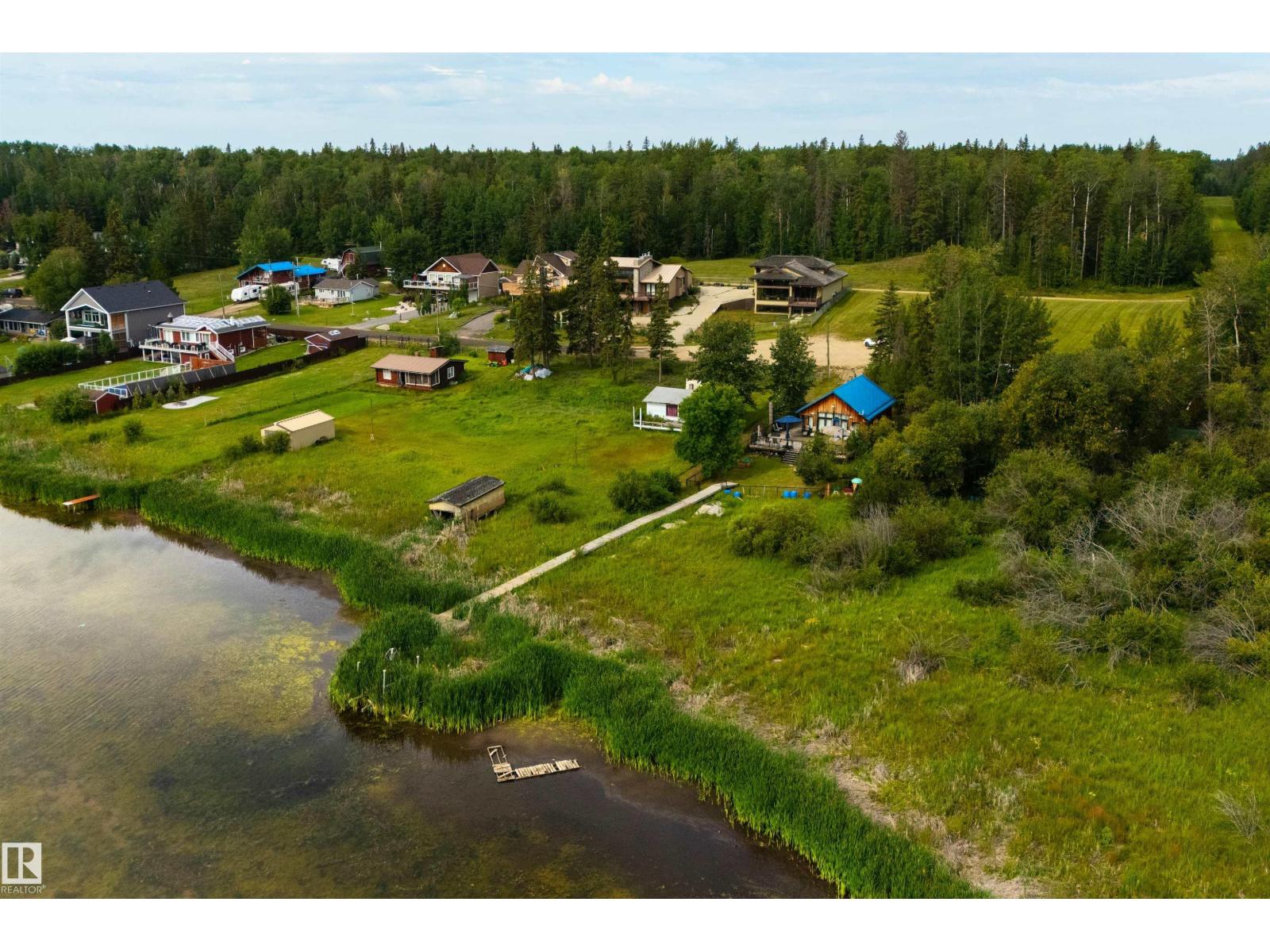 113 BAYVIEW DR - 44