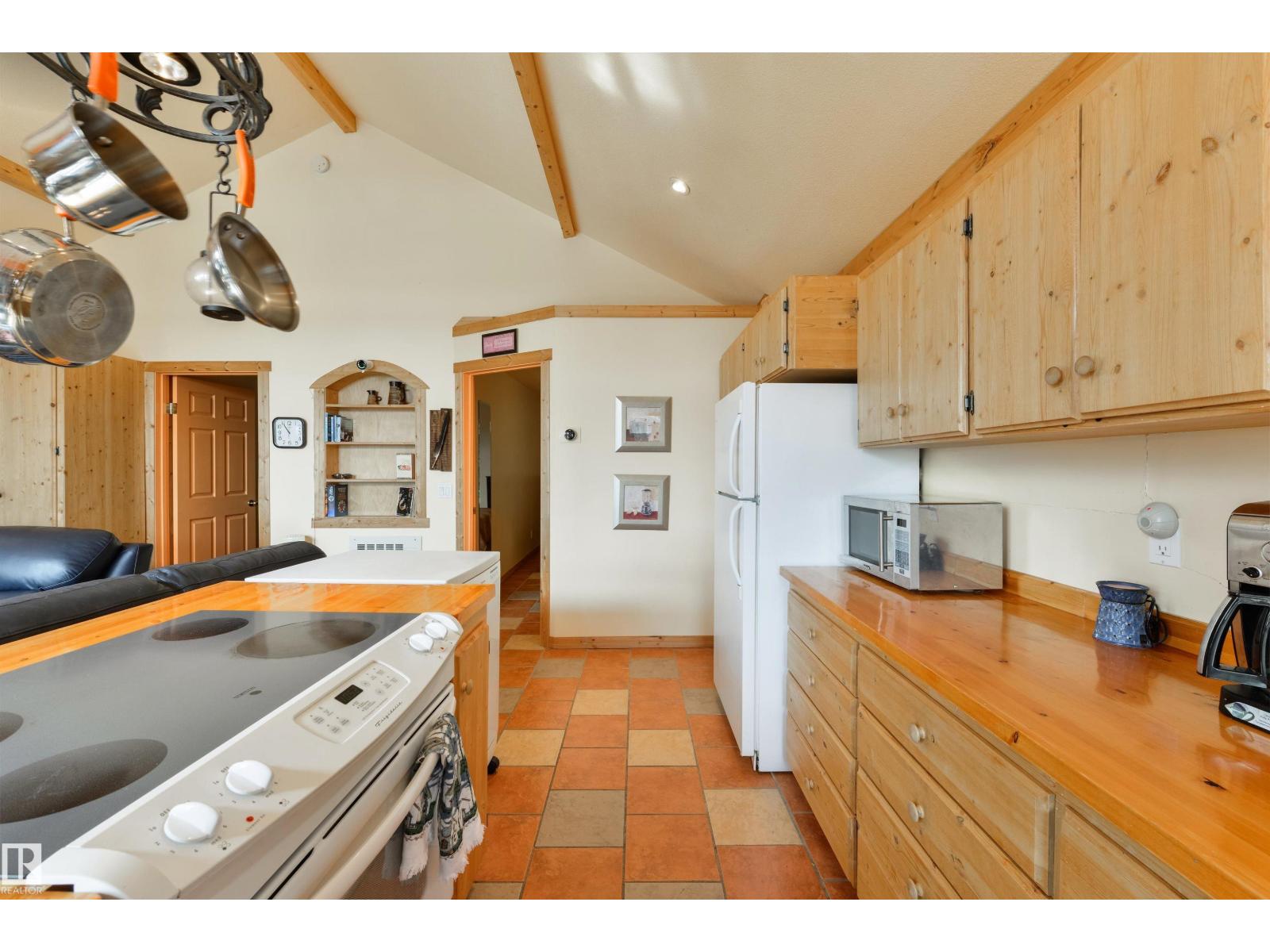 113 BAYVIEW DR - 14