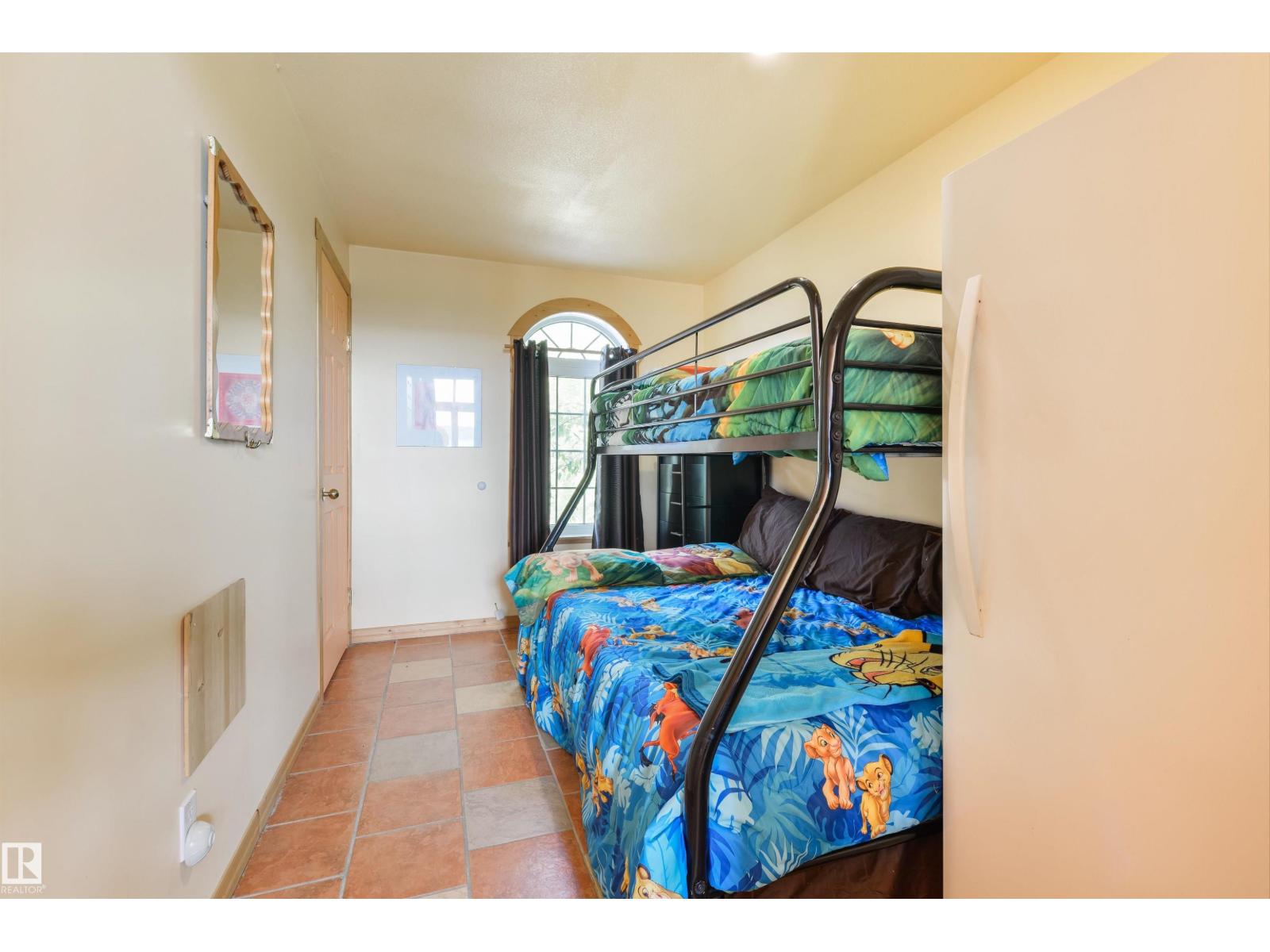 113 BAYVIEW DR - 18