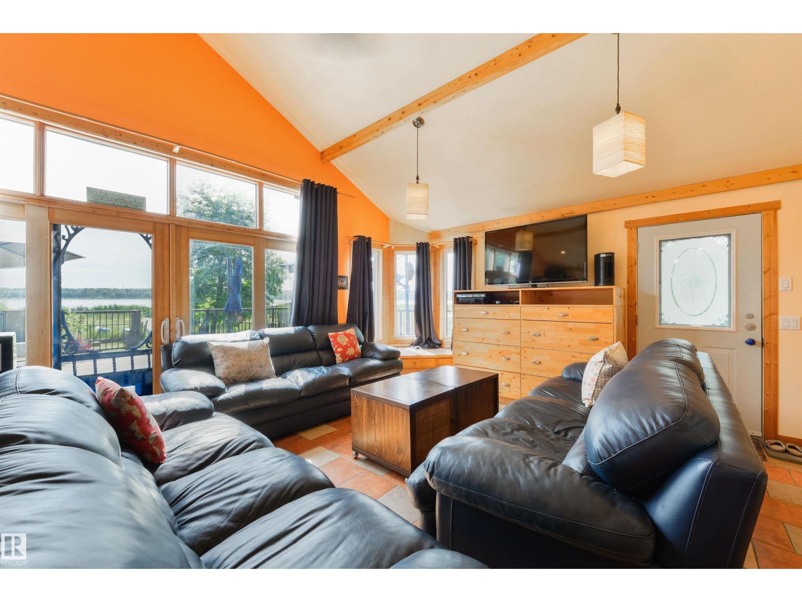 113 BAYVIEW DR - 6