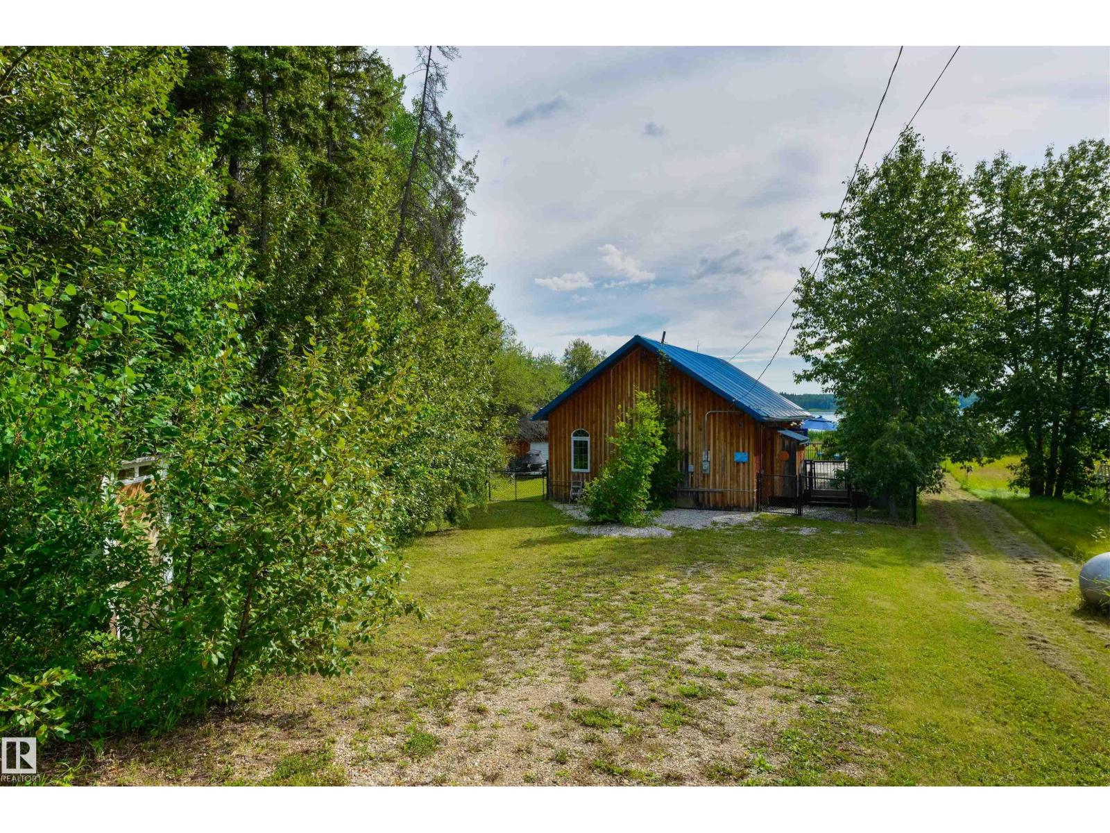 113 BAYVIEW DR - 3