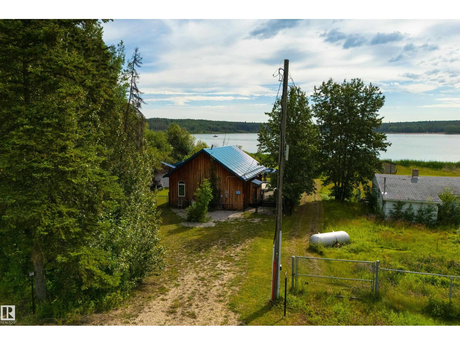 113 BAYVIEW DR - 36
