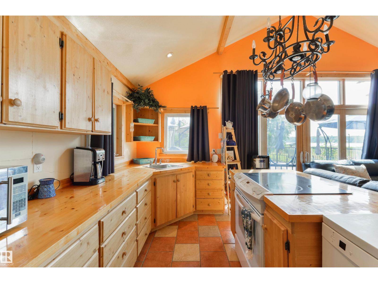 113 BAYVIEW DR - 12