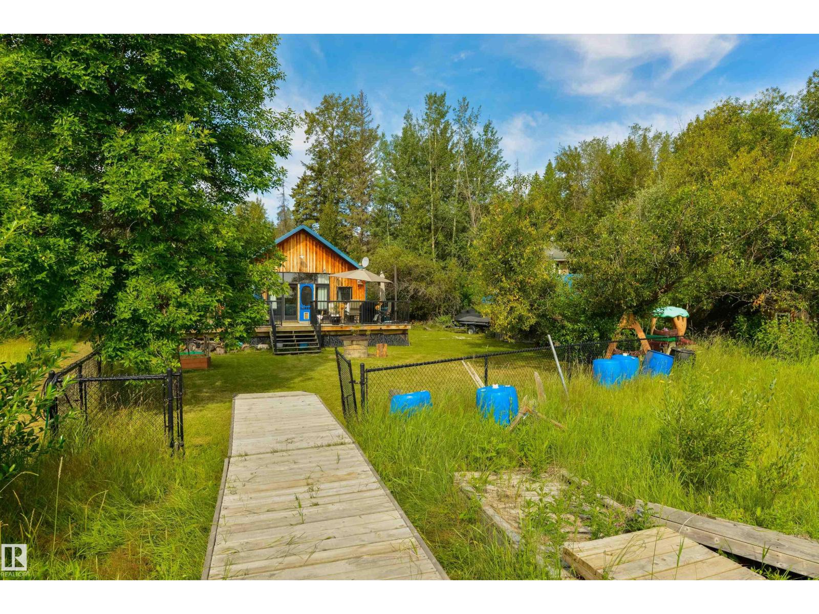 113 BAYVIEW DR - 28
