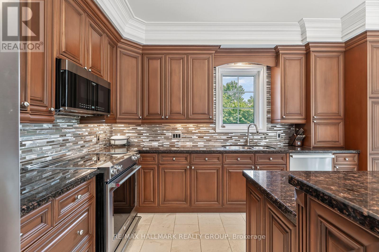 1954 LOBELIA WAY, Ottawa. Luxury613. By Peter Sagos - Image 18