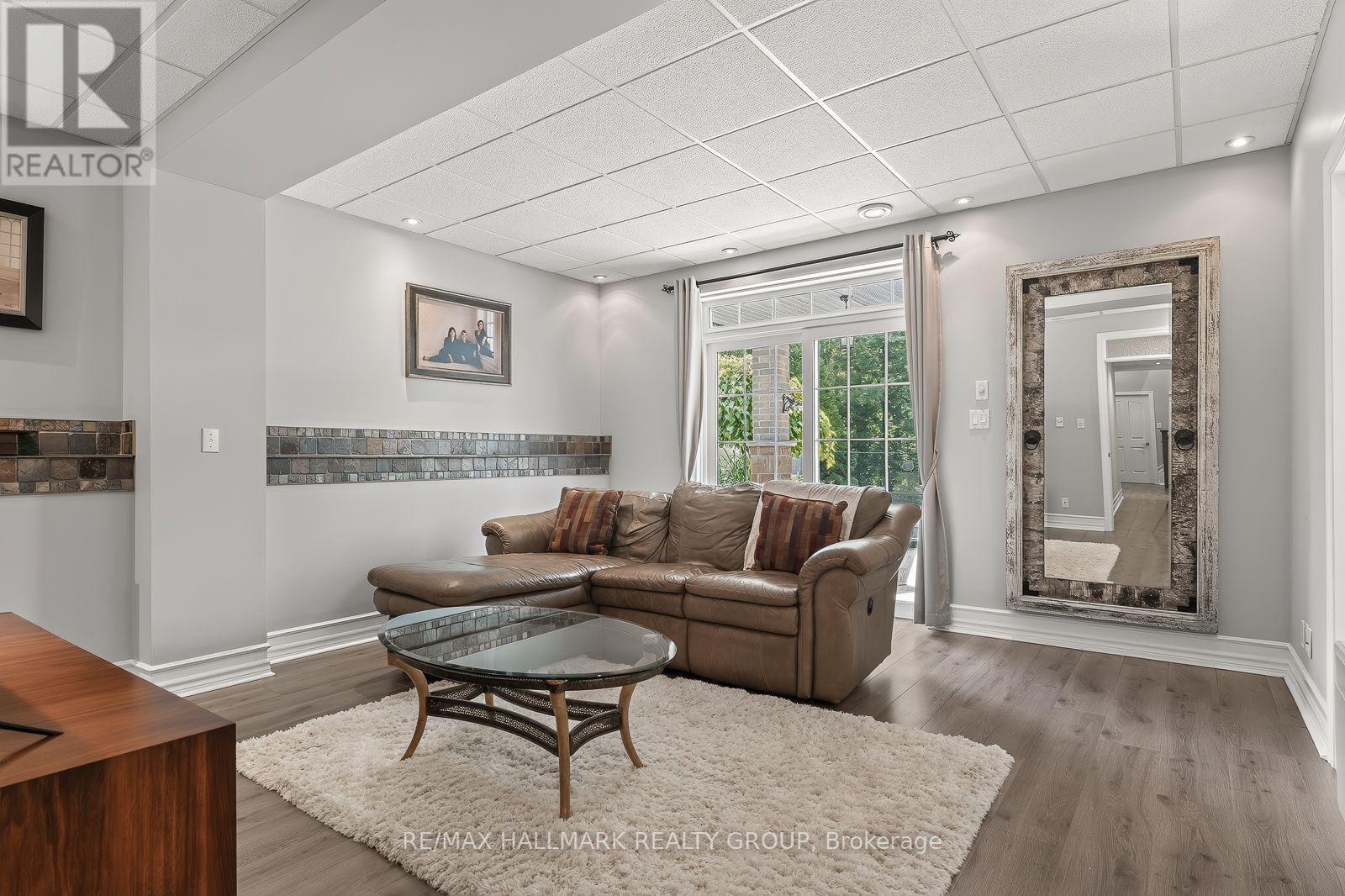 1954 LOBELIA WAY, Ottawa. Luxury613. By Peter Sagos - Image 35