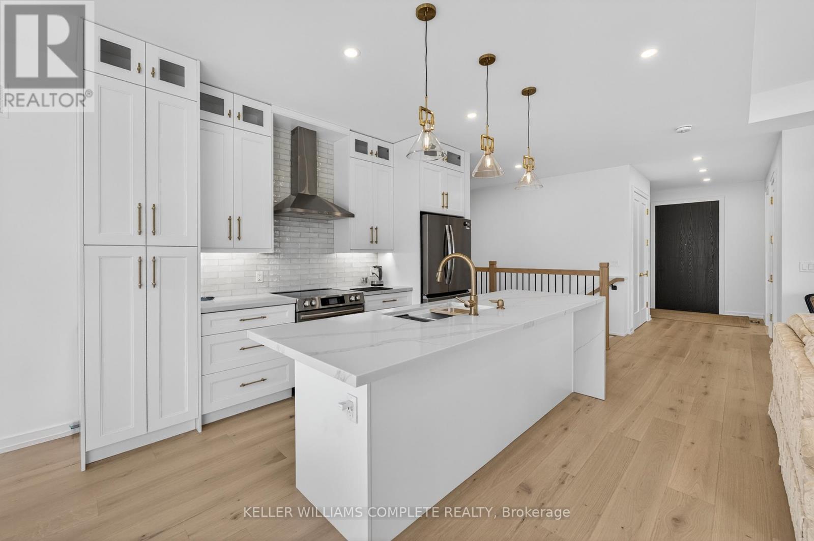 3310 BETHUNE AVENUE - 10