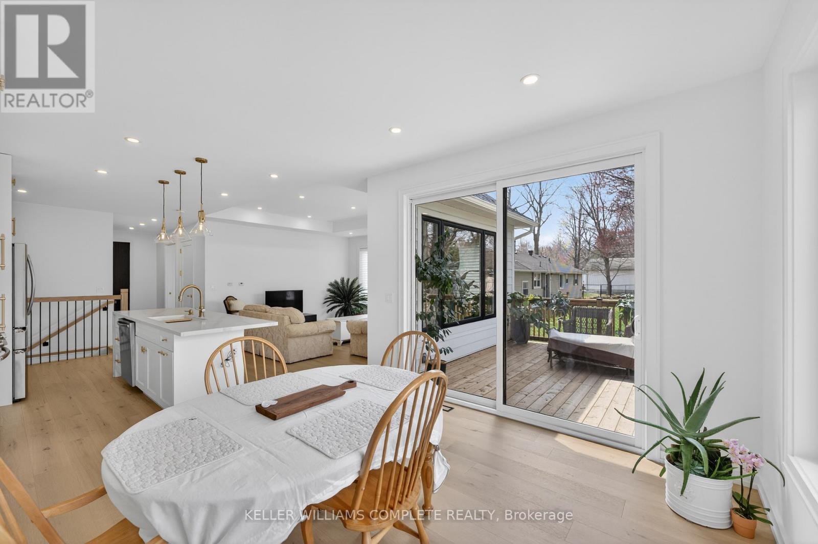3310 BETHUNE AVENUE - 14