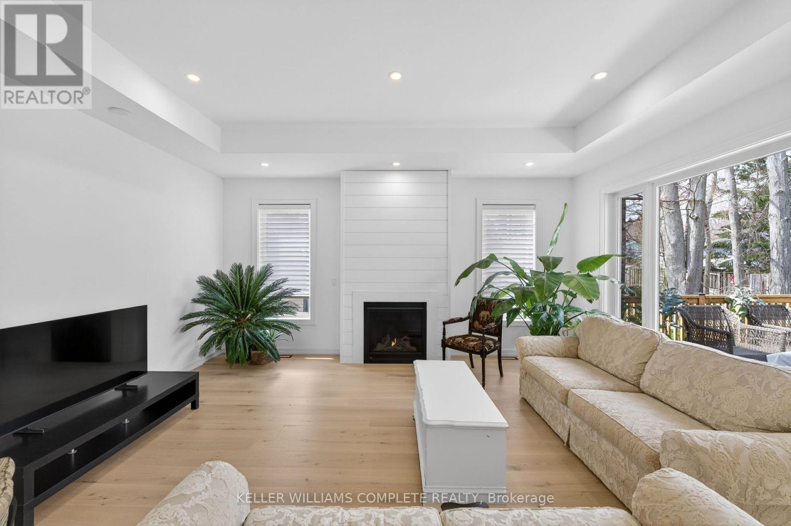 3310 BETHUNE AVENUE - 17