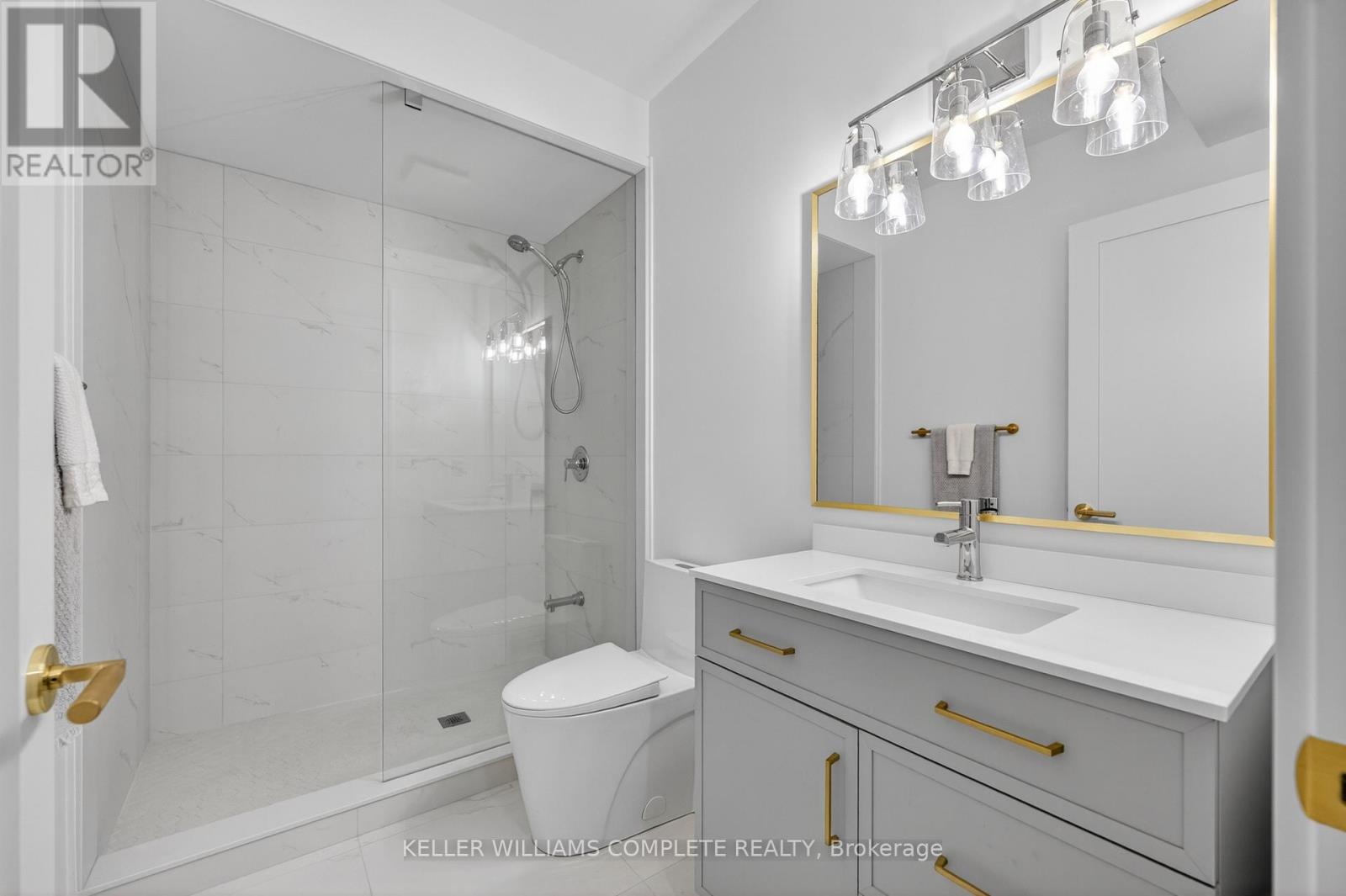 3310 BETHUNE AVENUE - 34