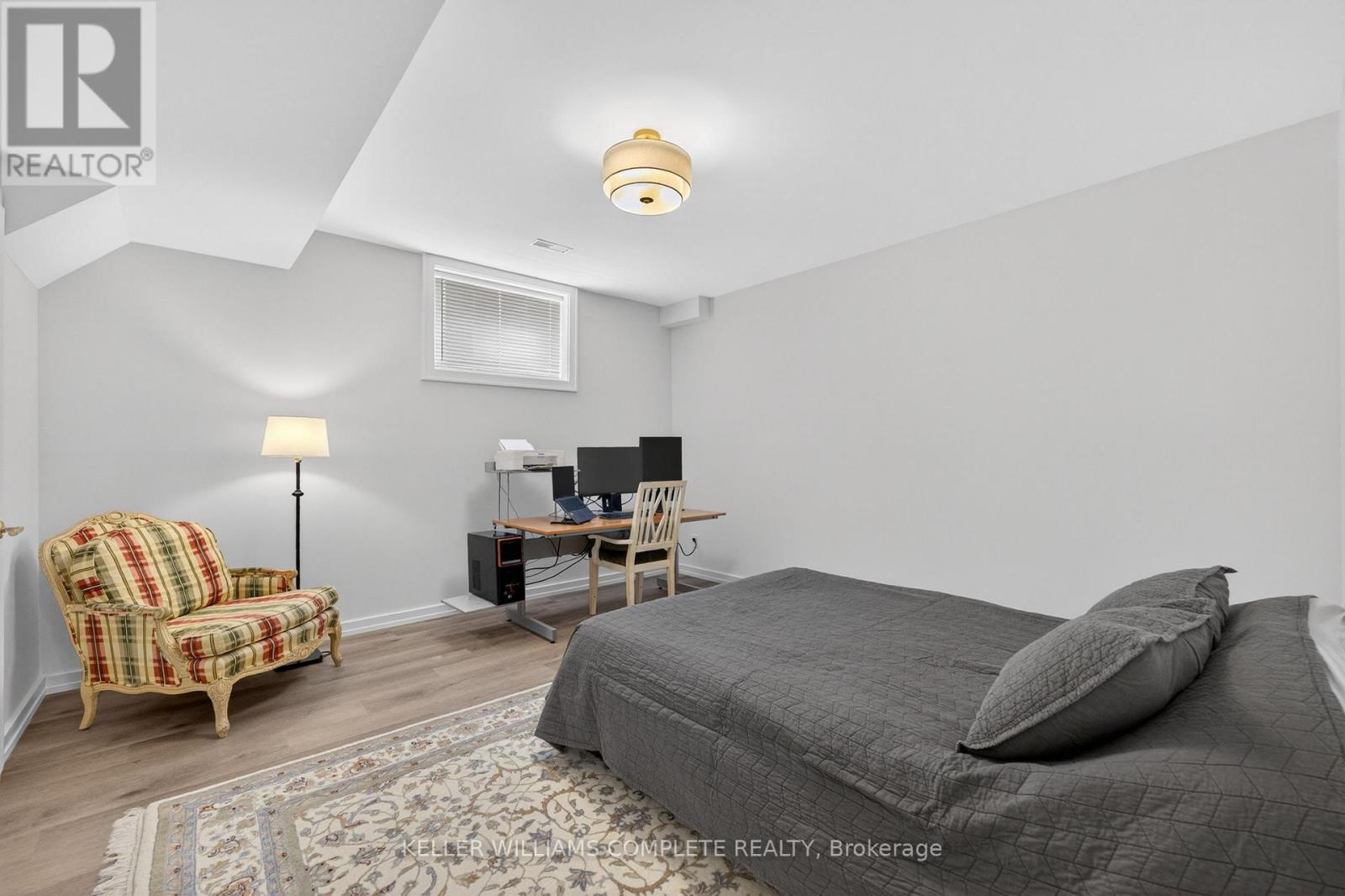 3310 BETHUNE AVENUE - 35