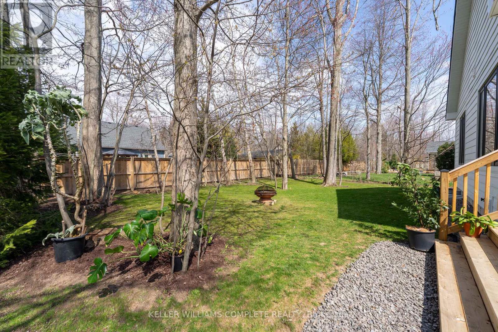 3310 BETHUNE AVENUE - 40