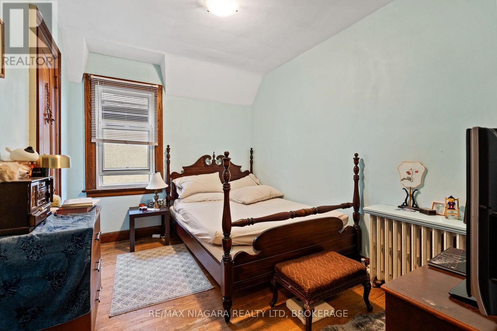 55 MAPLE STREET - 5