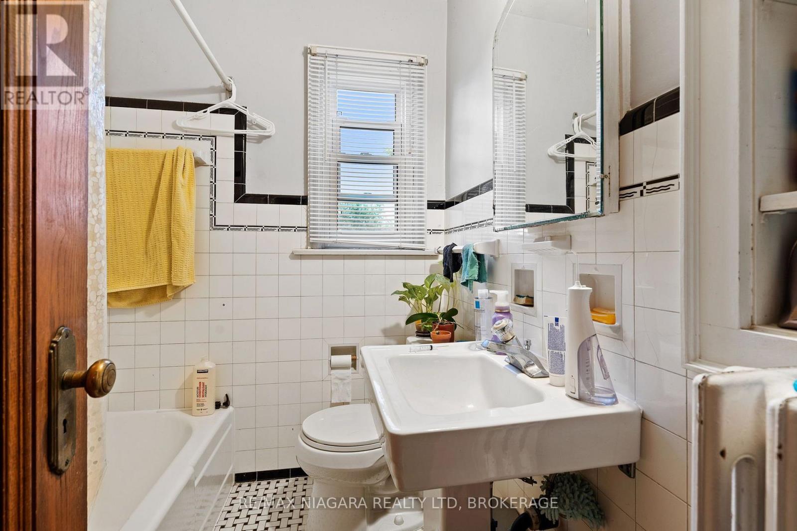 55 MAPLE STREET - 7