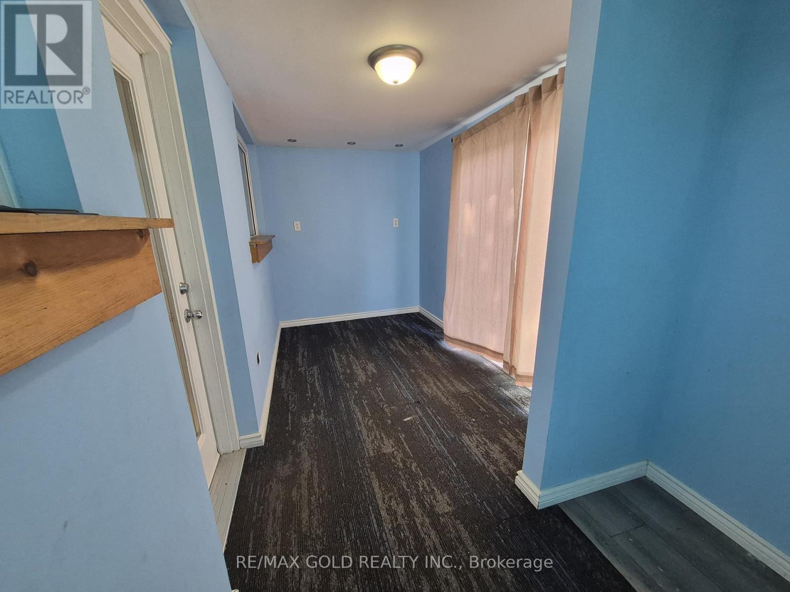 784 DOUGLAS STREET - 13