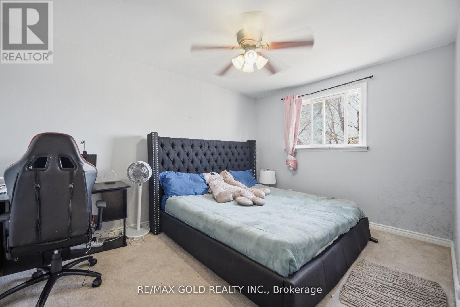784 DOUGLAS STREET - 16