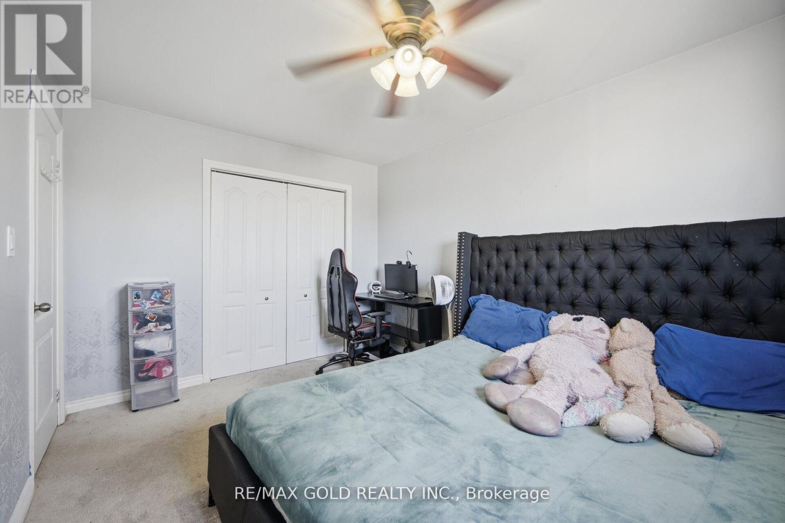 784 DOUGLAS STREET - 17