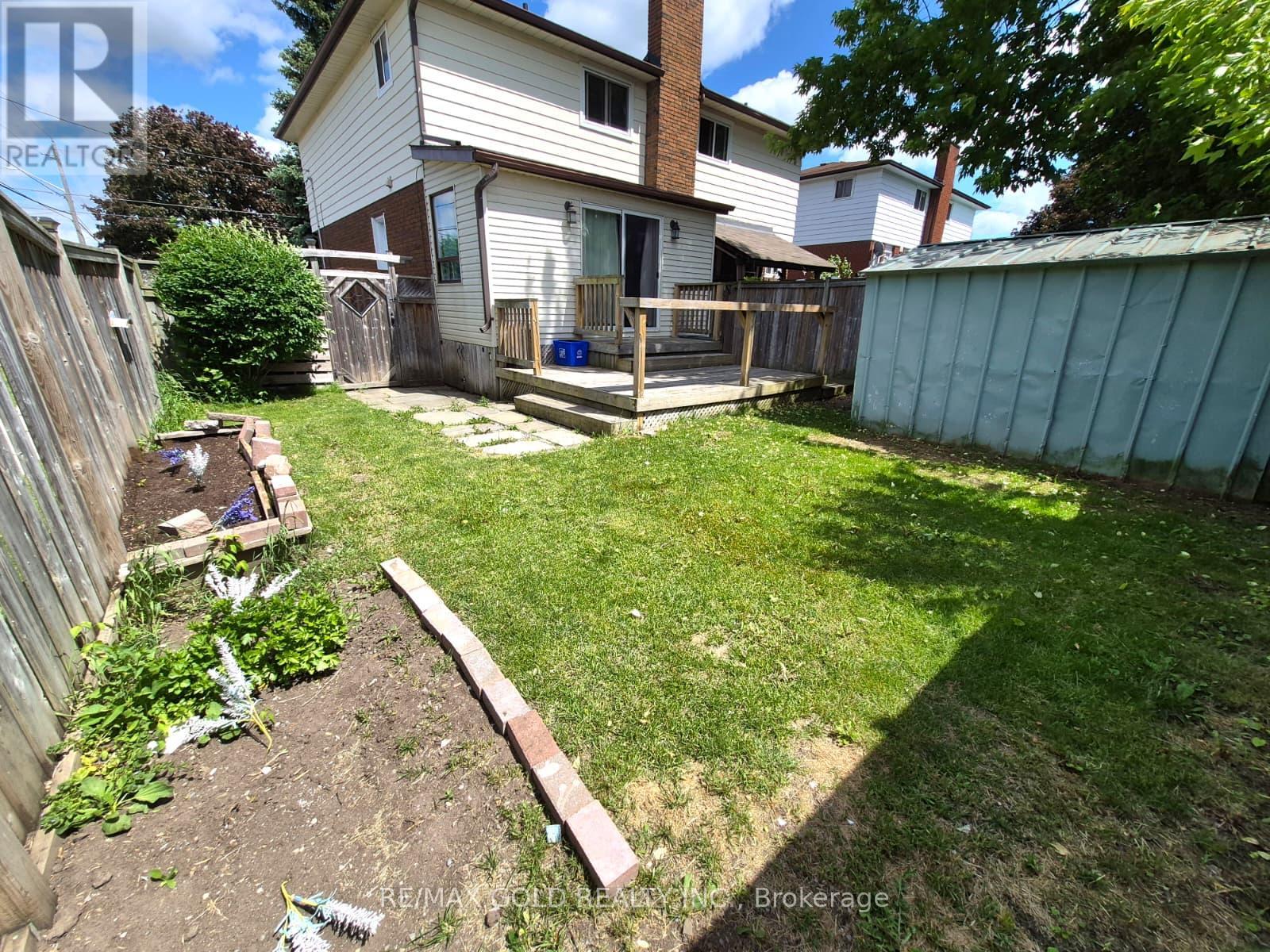 784 DOUGLAS STREET - 36