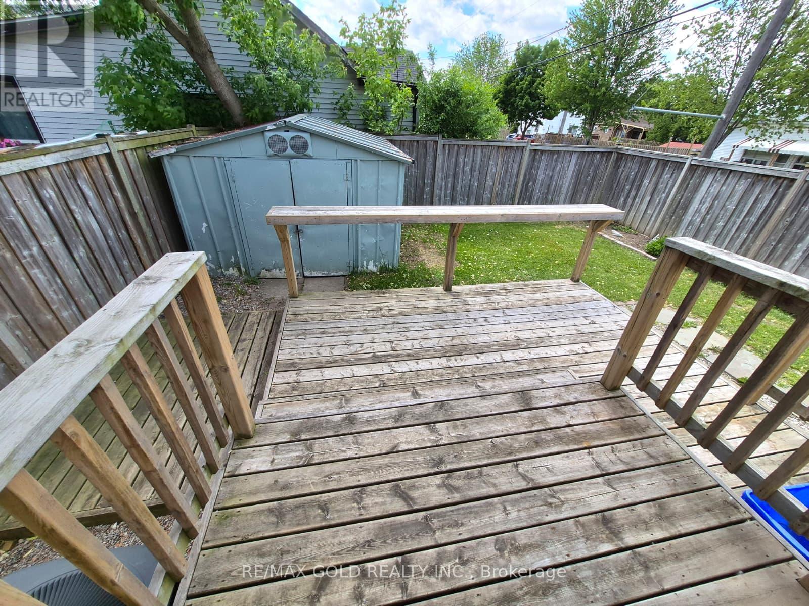 784 DOUGLAS STREET - 37