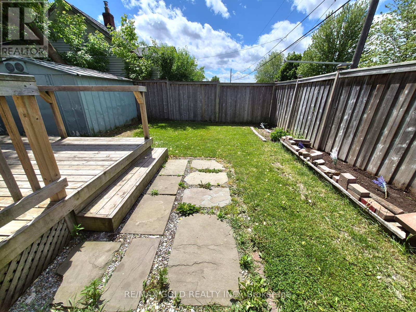 784 DOUGLAS STREET - 38