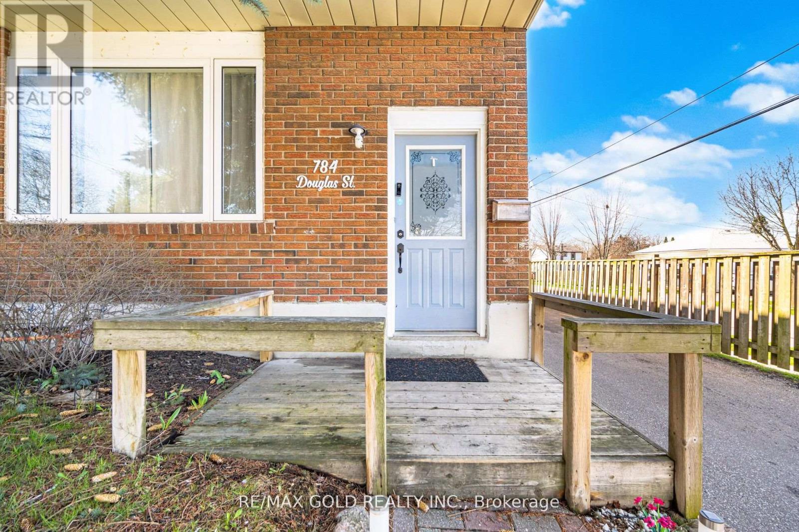 784 DOUGLAS STREET - 4