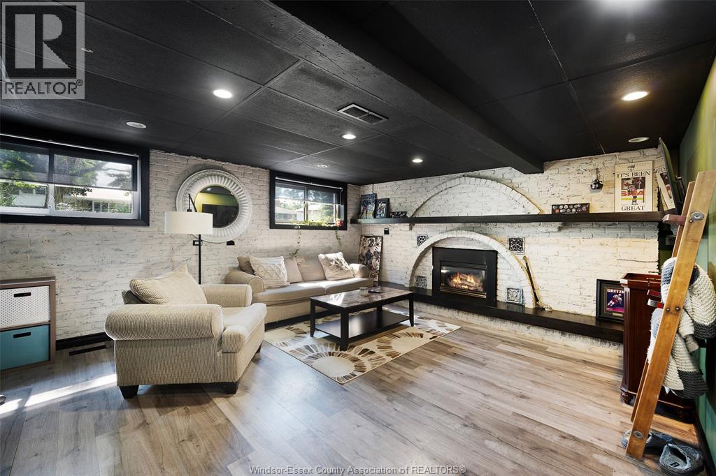 1170 GARDEN COURT DRIVE - 20