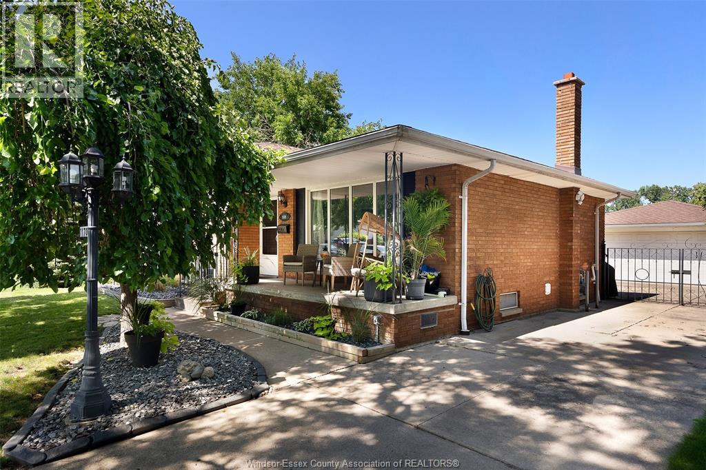 1170 GARDEN COURT DRIVE - 3