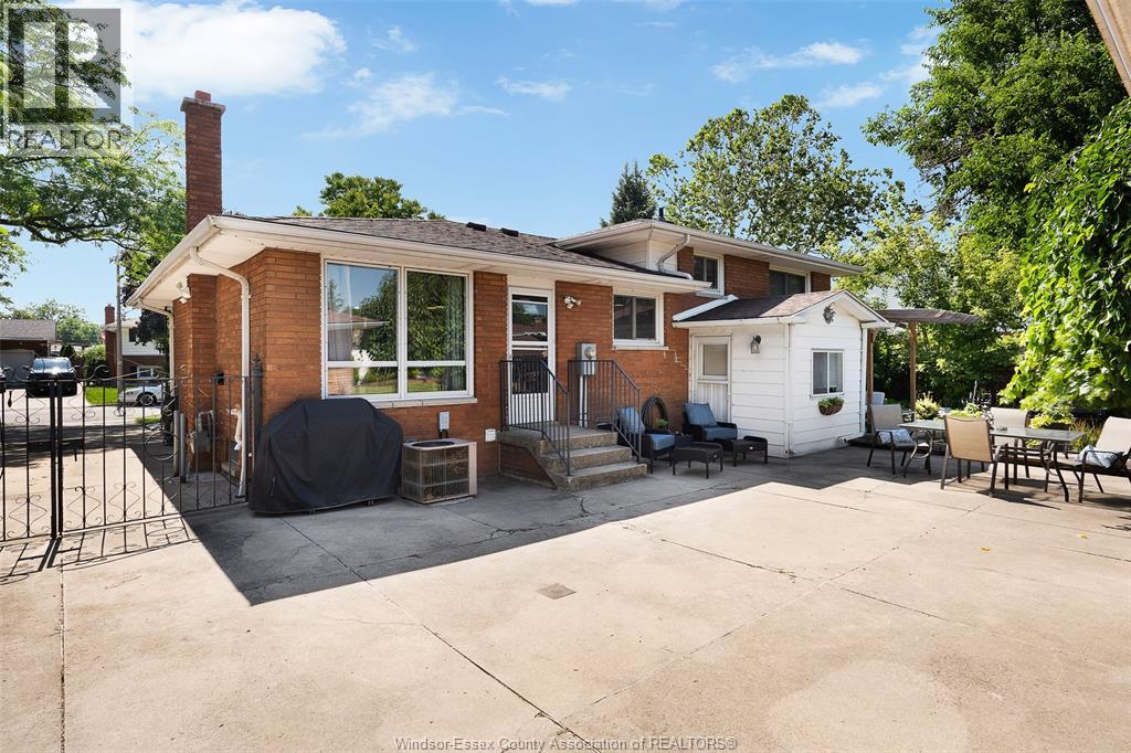 1170 GARDEN COURT DRIVE - 31