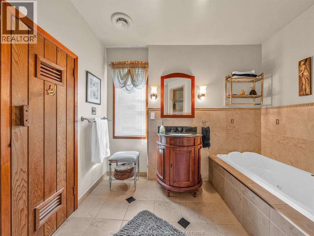 6565 RIVERSIDE DRIVE East - 42