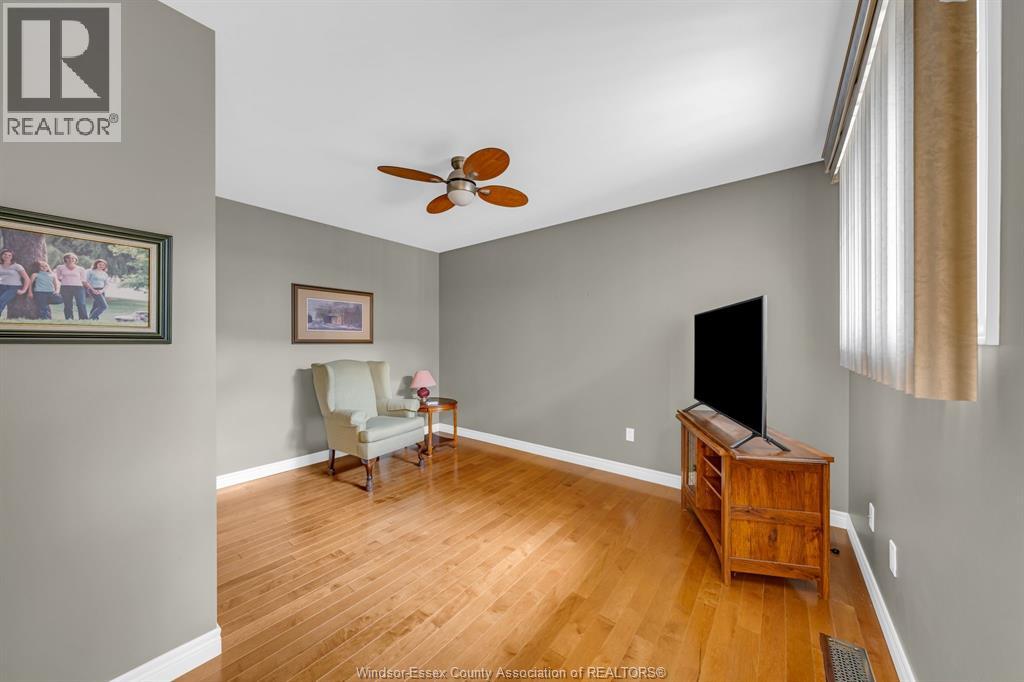 1431 Blue Heron DRIVE - 14