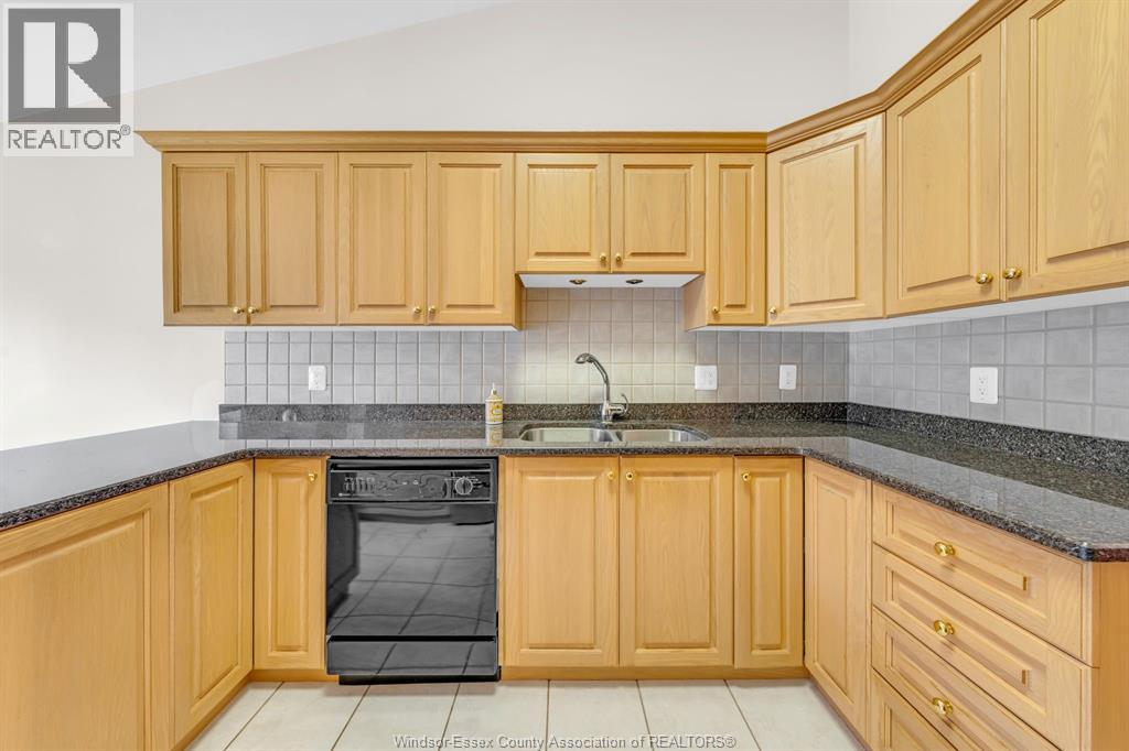 1431 Blue Heron DRIVE - 19