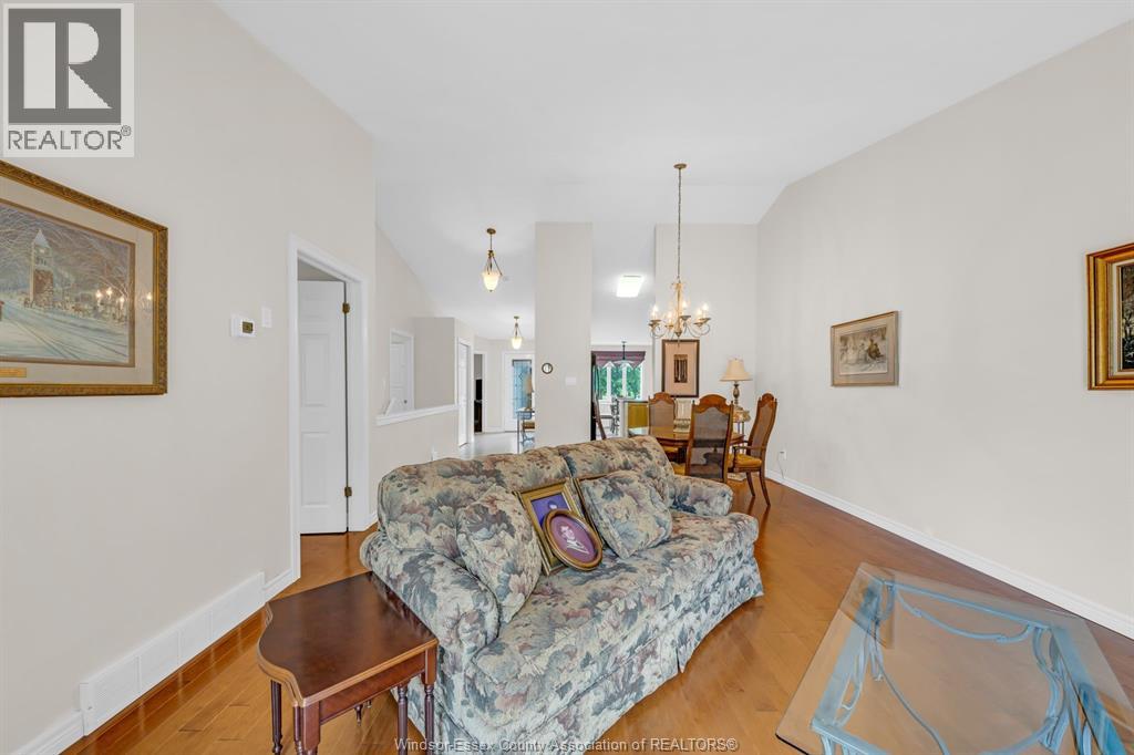 1431 Blue Heron DRIVE - 24
