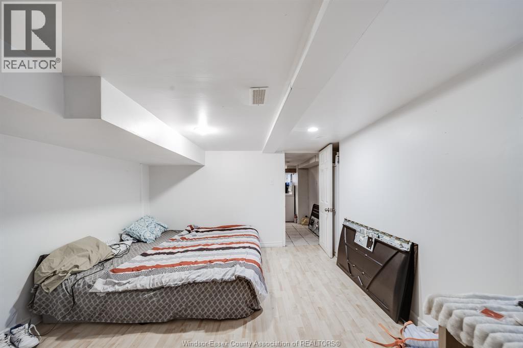 631 RANKIN AVENUE - 25