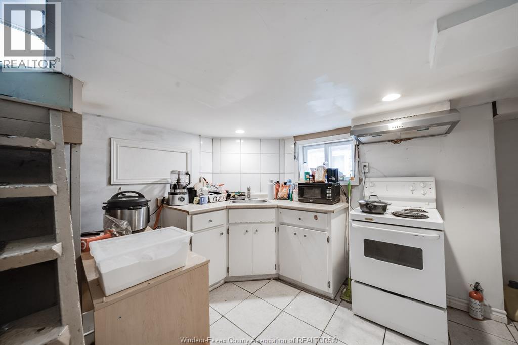 631 RANKIN AVENUE - 27