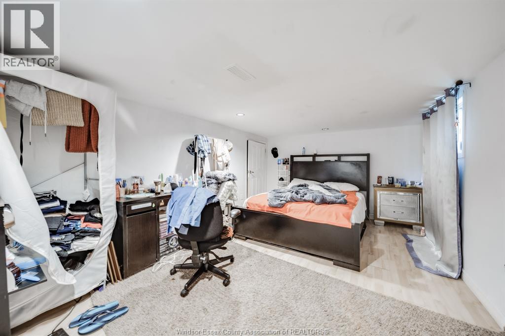 631 RANKIN AVENUE - 32