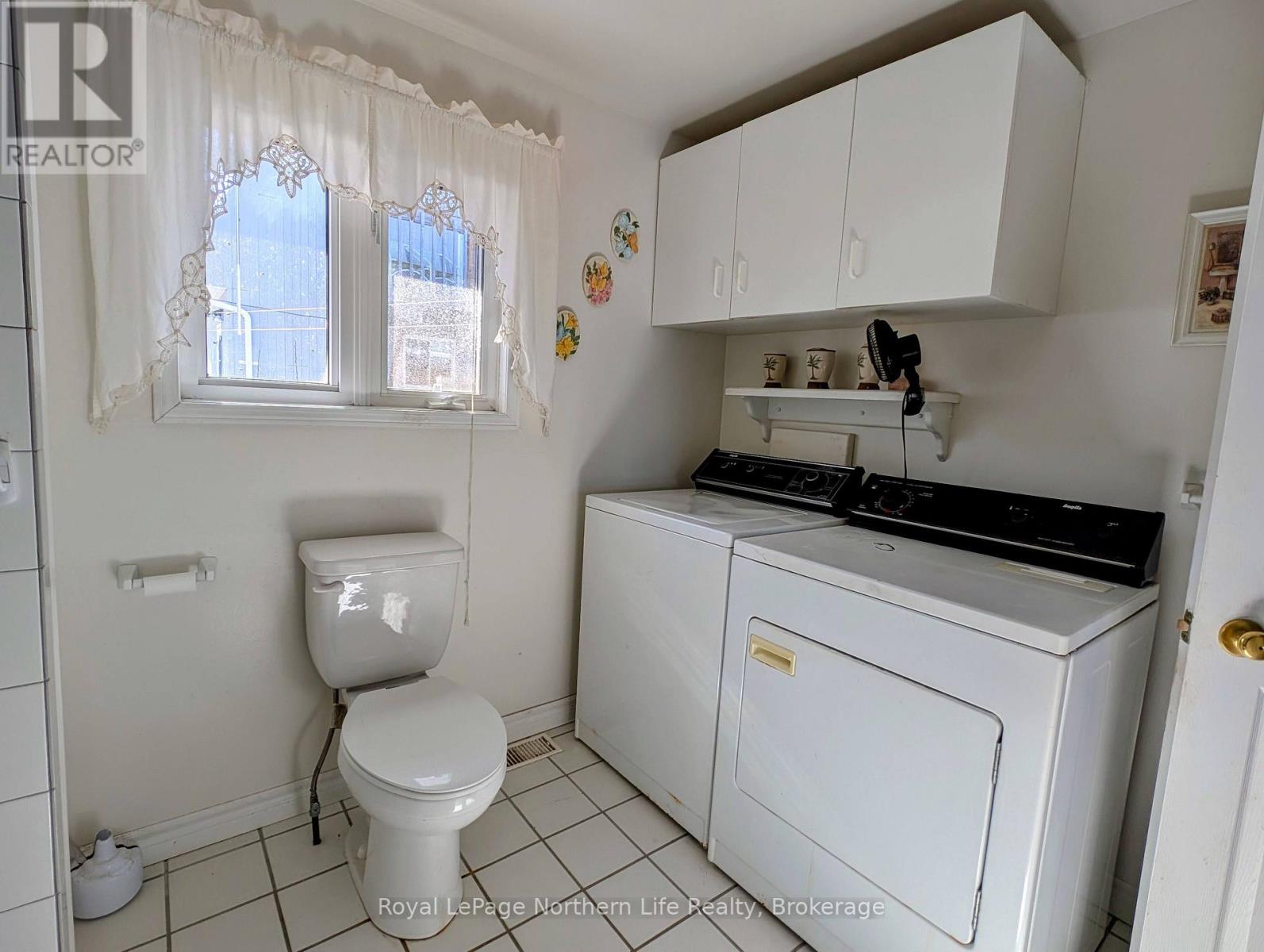 501182 BERRY ROAD - 21