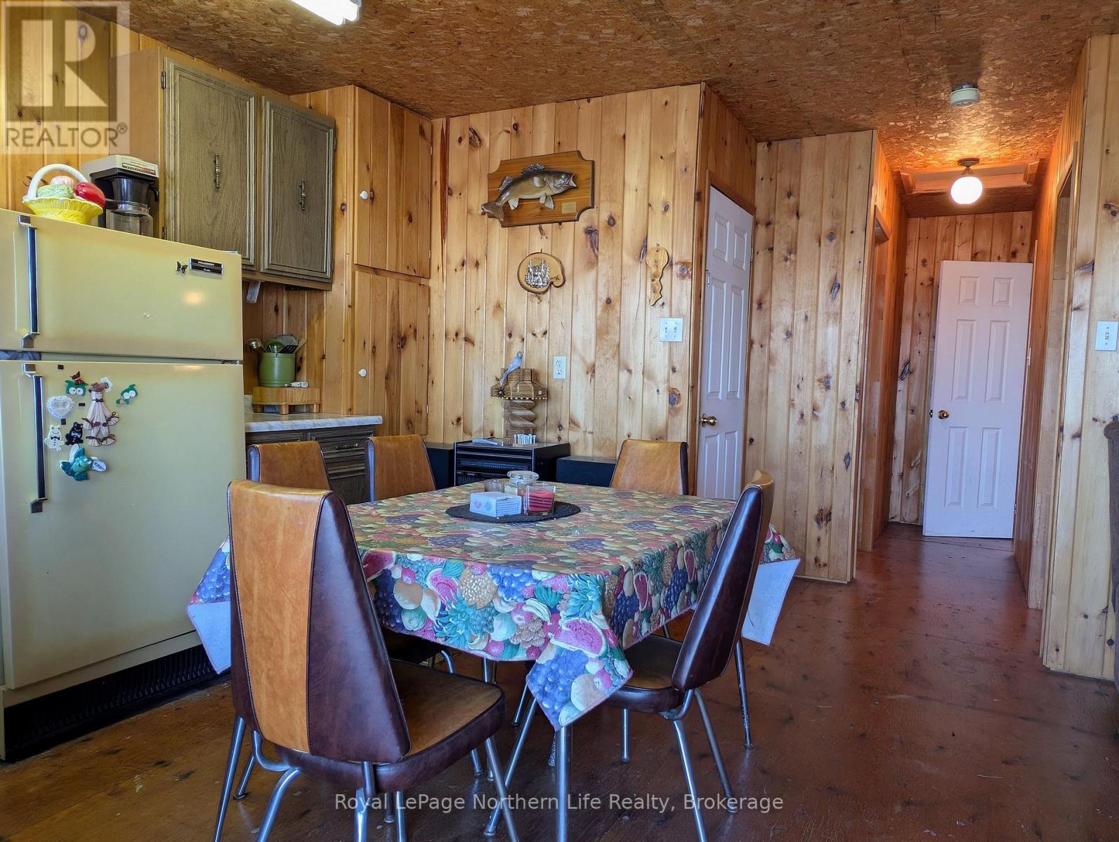 501182 BERRY ROAD - 24