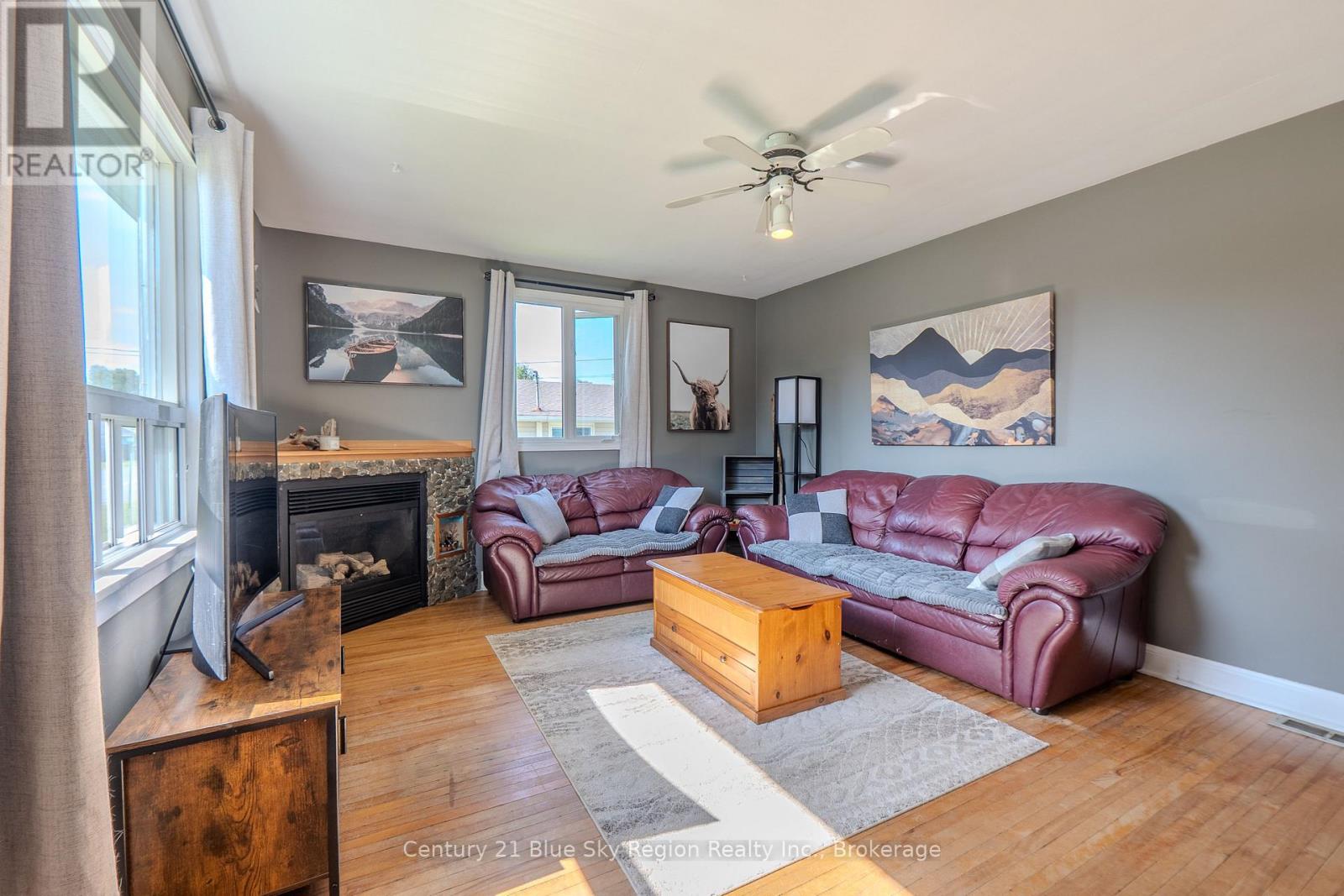 80 SPRUCE DRIVE - 12