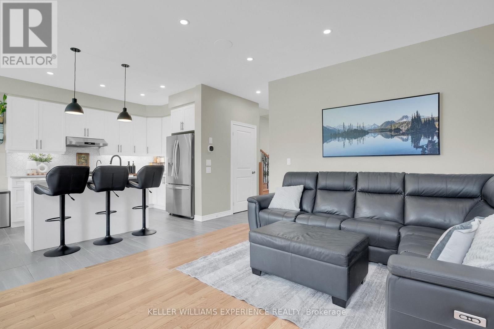 1329 DAVIS LOOP - 11