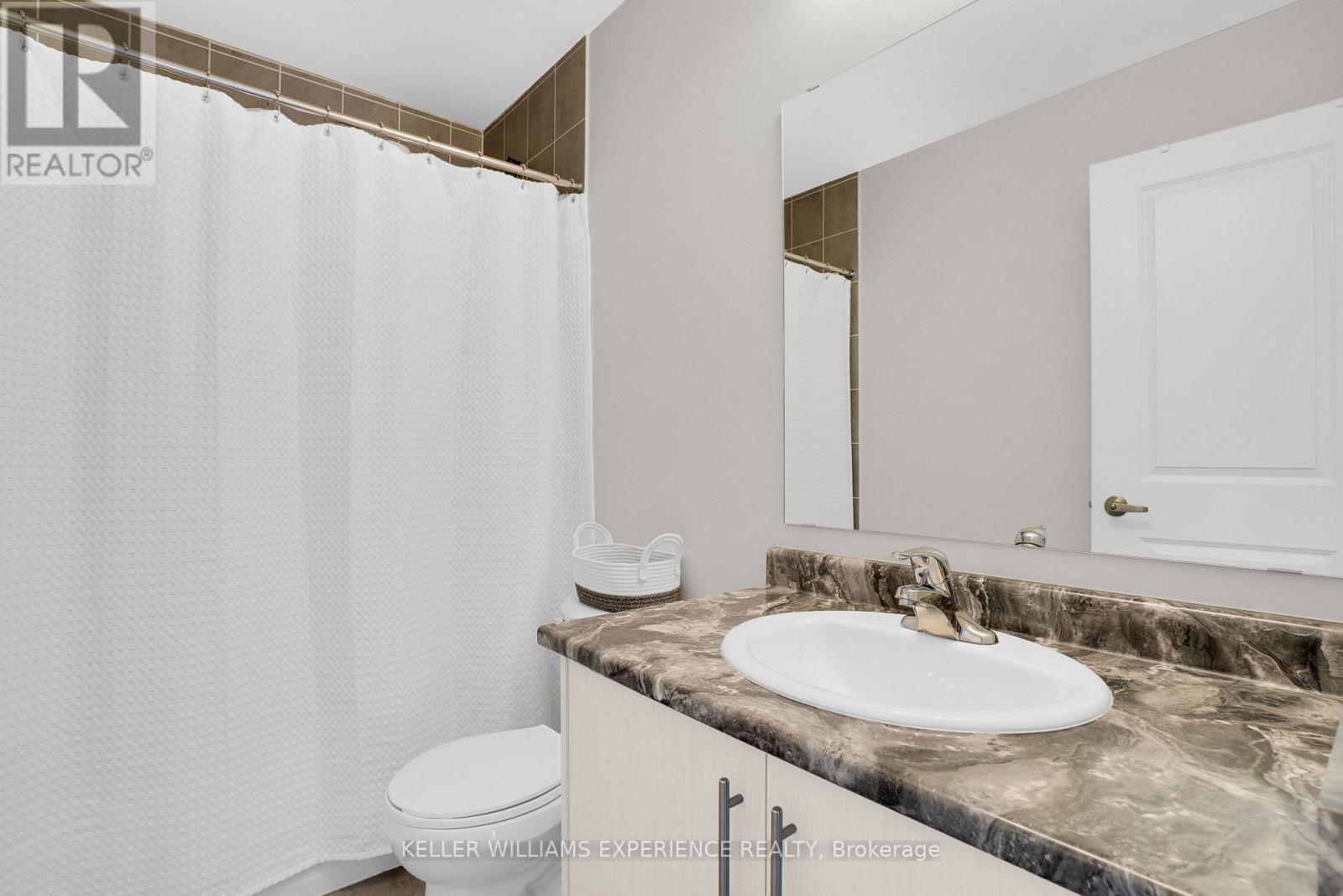 1329 DAVIS LOOP - 27