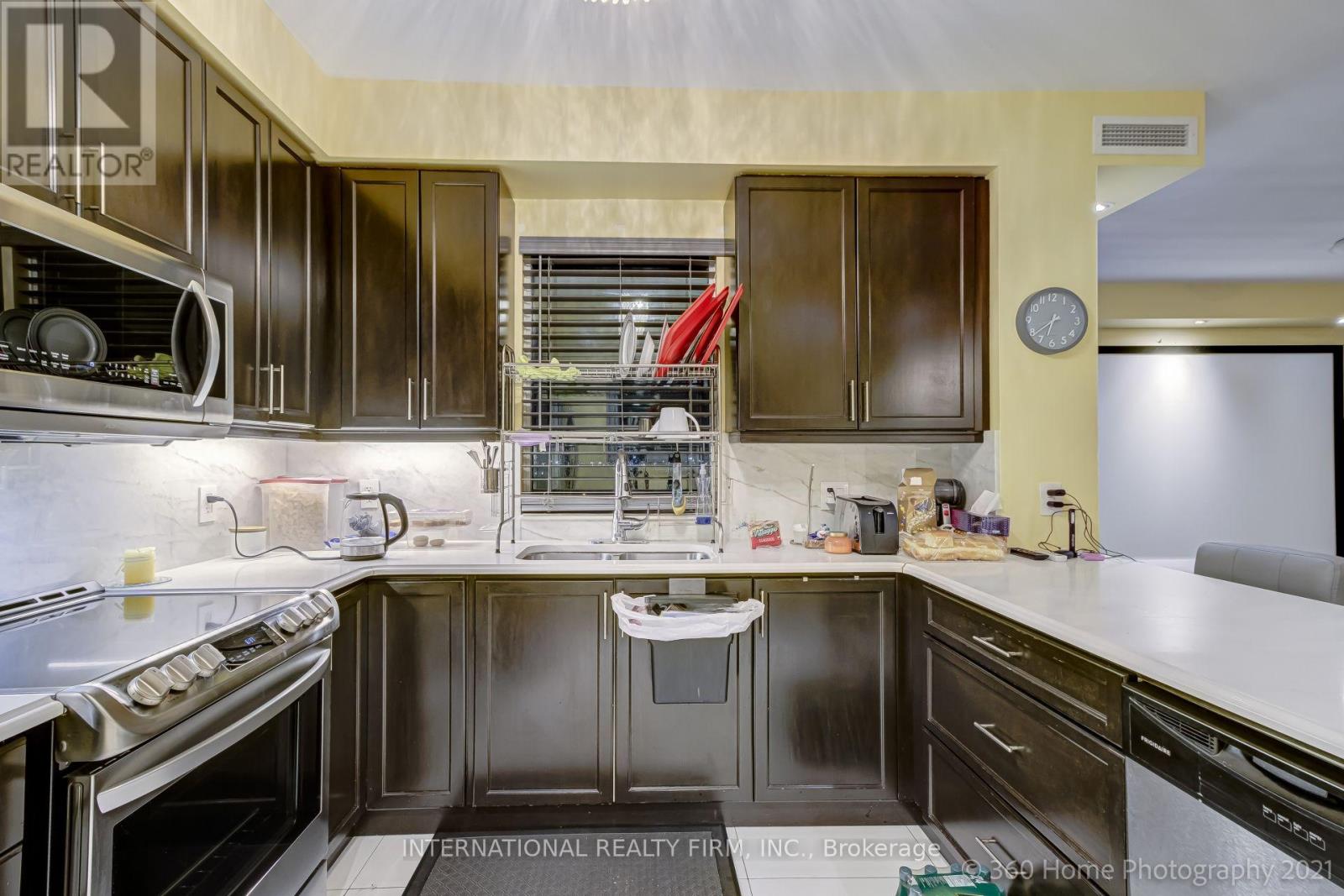 #1105 9255 JANE STREET - 11
