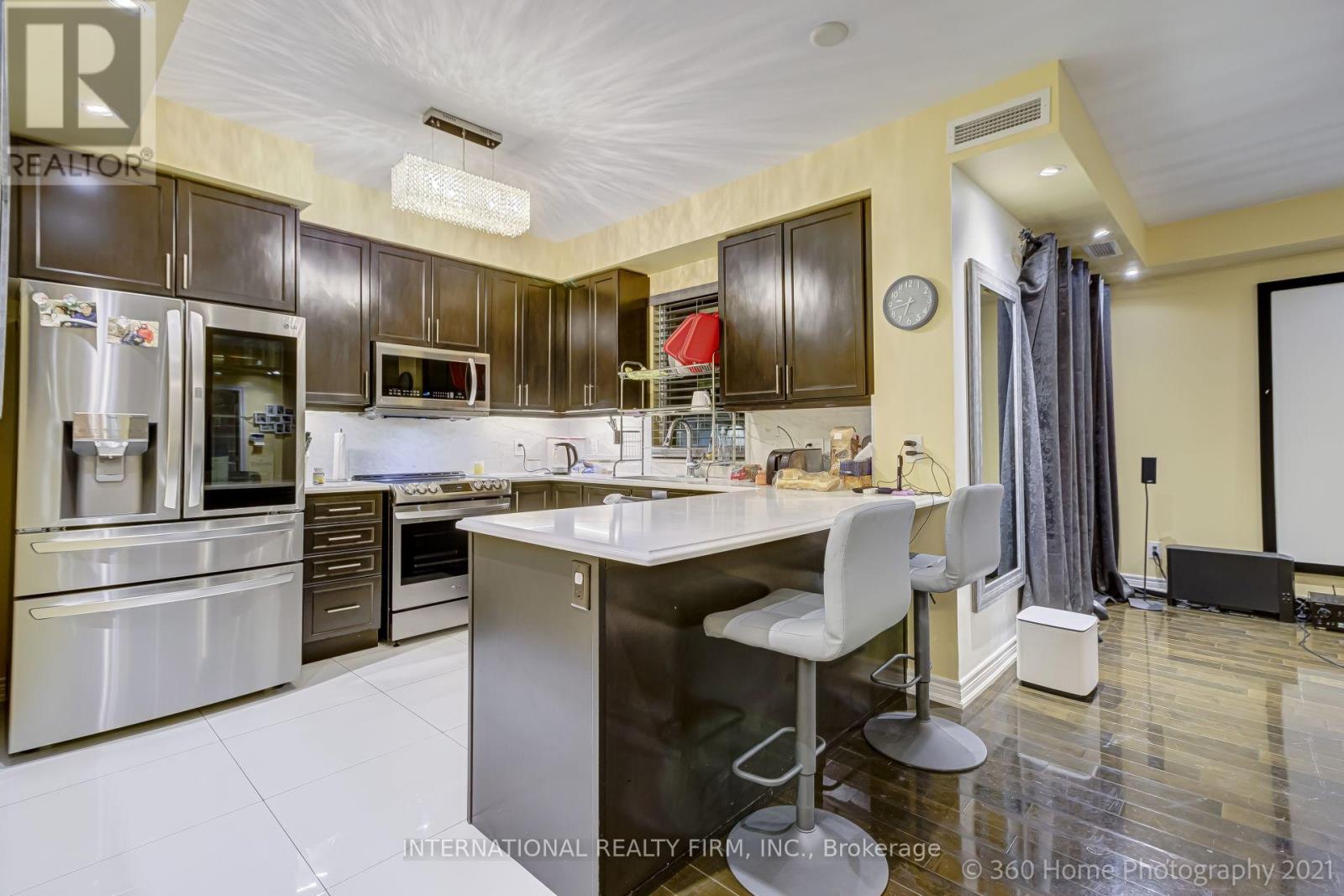 #1105 9255 JANE STREET - 9