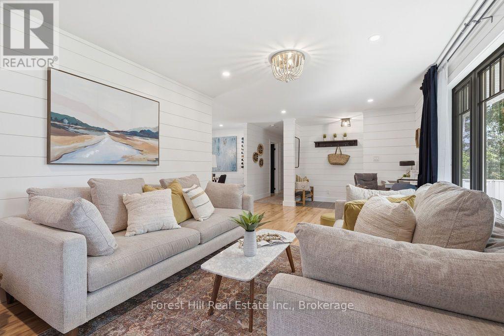 415 WELLINGTON STREET - Image 14