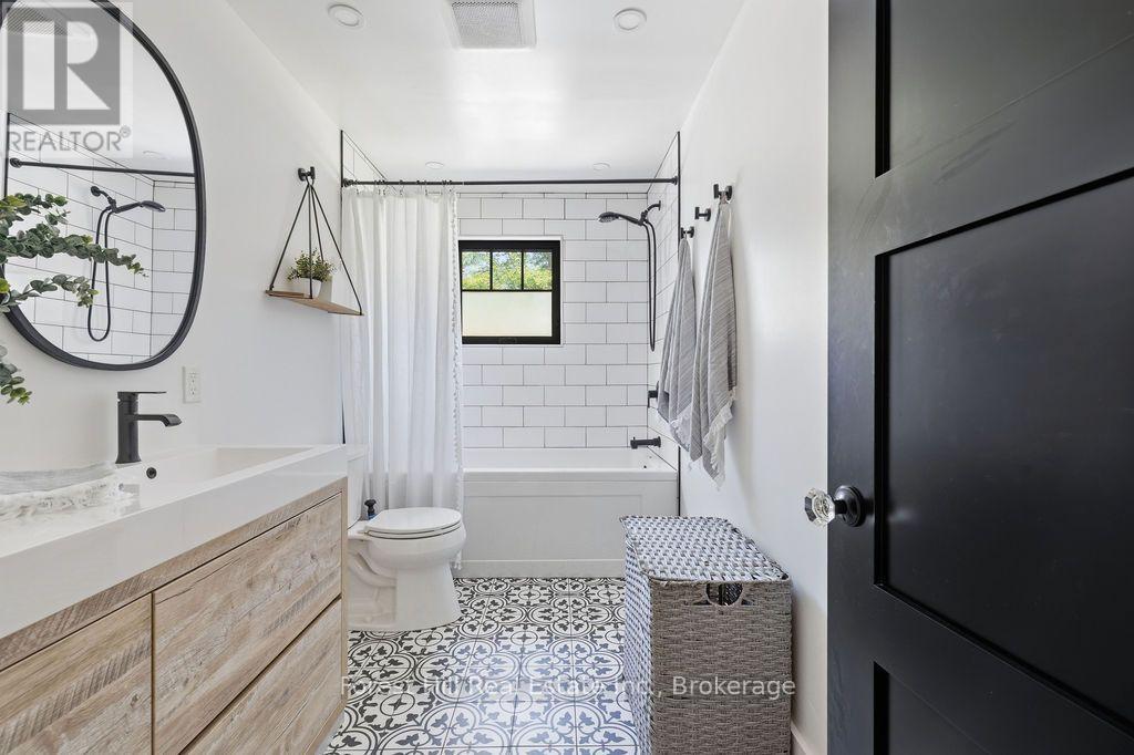 415 WELLINGTON STREET - Image 15