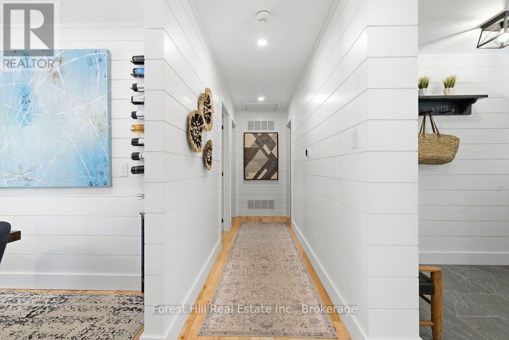 415 WELLINGTON STREET - Image 18