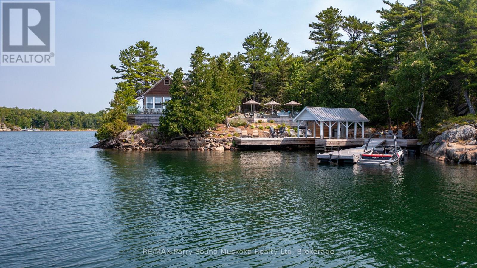 (LAKESIDE & BLUEBERRY PT) - 2 A258 ISLAND - 1