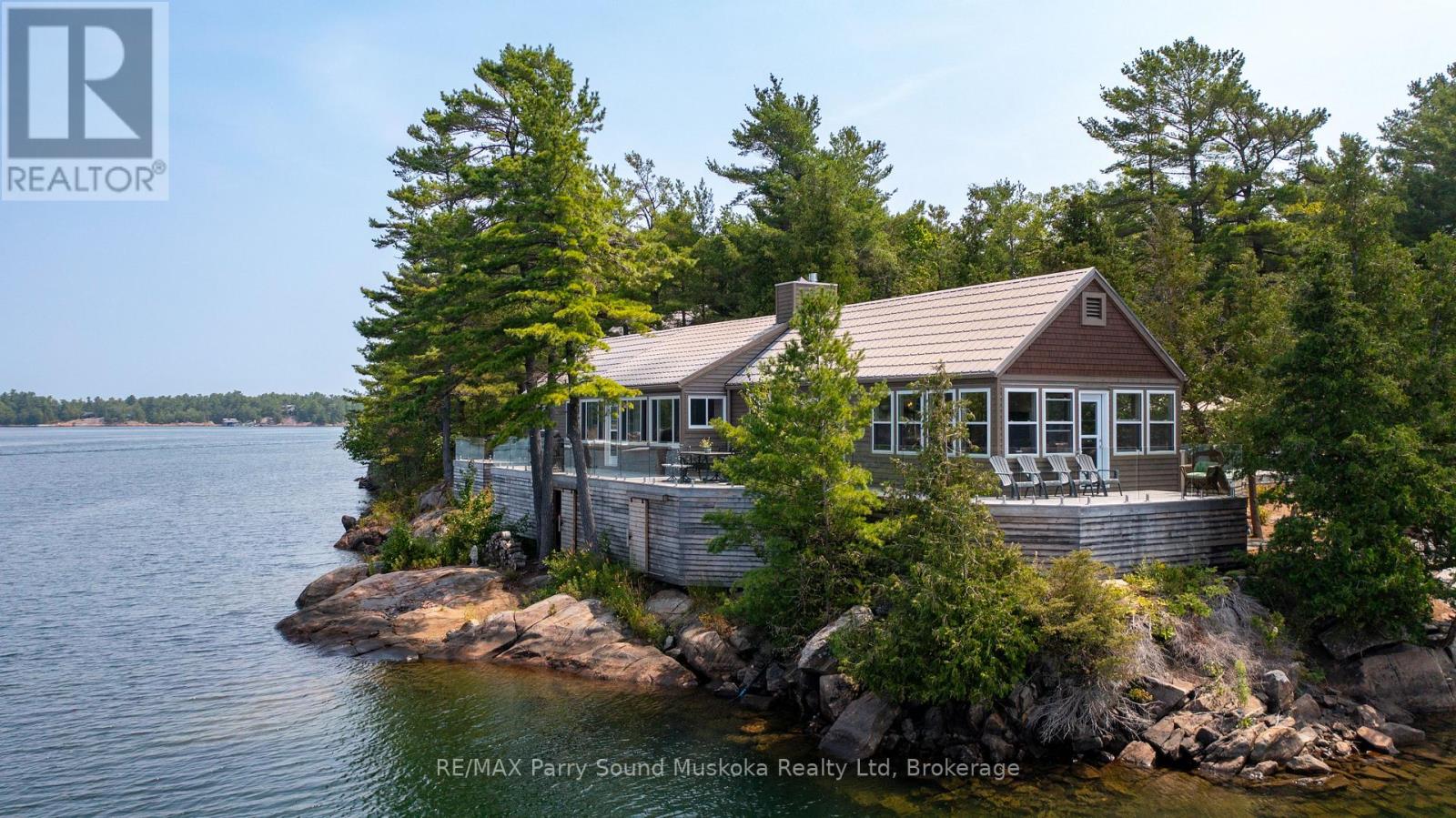 (LAKESIDE & BLUEBERRY PT) - 2 A258 ISLAND - Image 21