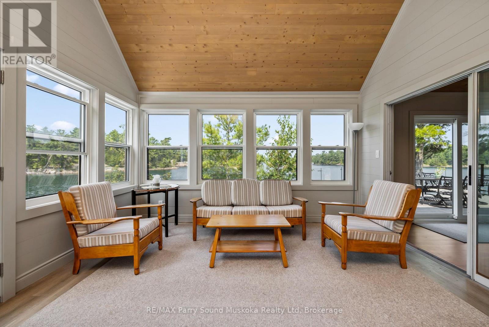 (LAKESIDE & BLUEBERRY PT) - 2 A258 ISLAND - Image 29