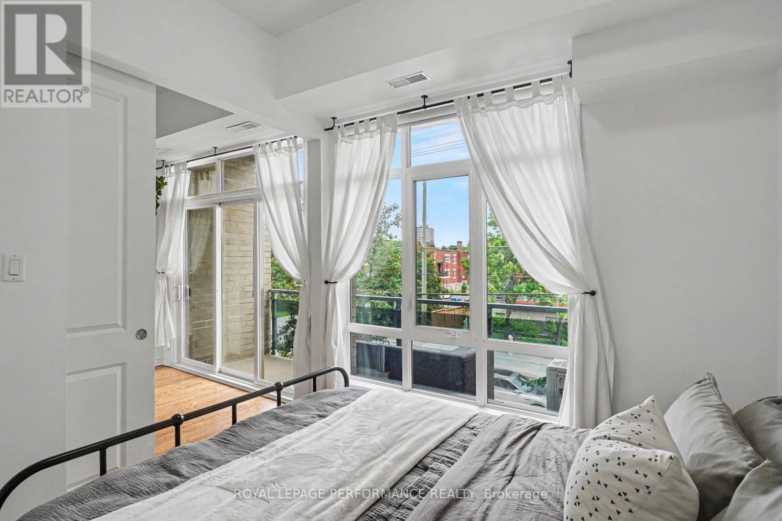 208 – 682 CHURCHILL AVENUE N, Ottawa. Luxury613. By Peter Sagos - Image 15